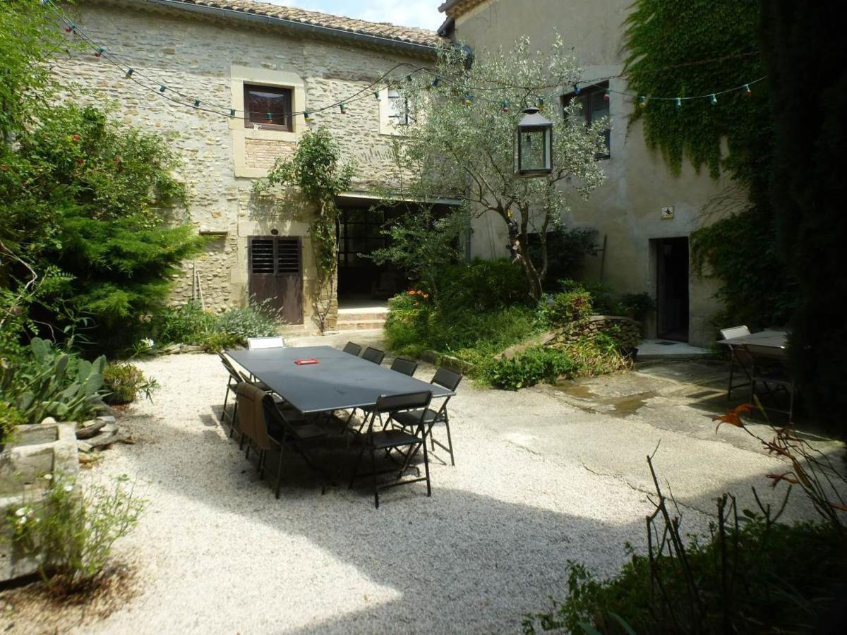 Le Mas Des Sorcières - Maison d'hôtes Valréas Esterno foto